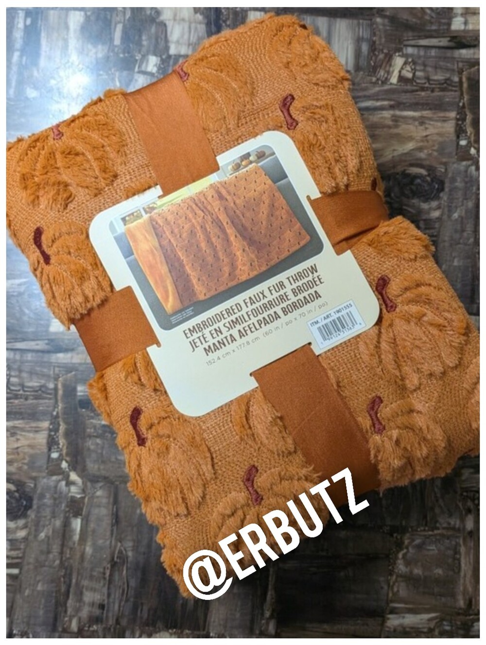 TikTok Viral 🎥HTF Ashfotd Home Embroidered Fall Pumpkin Faux Fur Throw Blanket